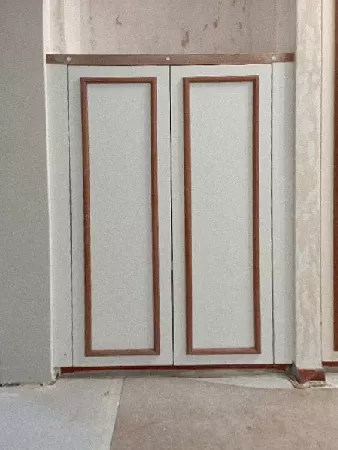 Portes : Meuble avec portes moulurées 10.webp